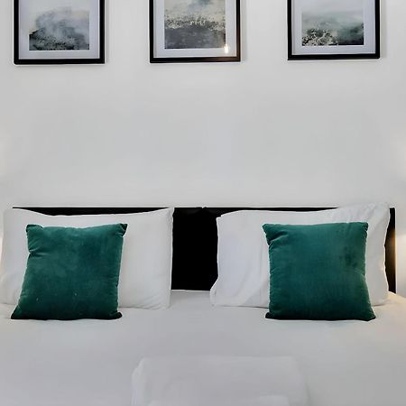 City Centre 2 Bedroom Apt - Free Parking - Wifi - Smart Tv Plymouth Exterior foto