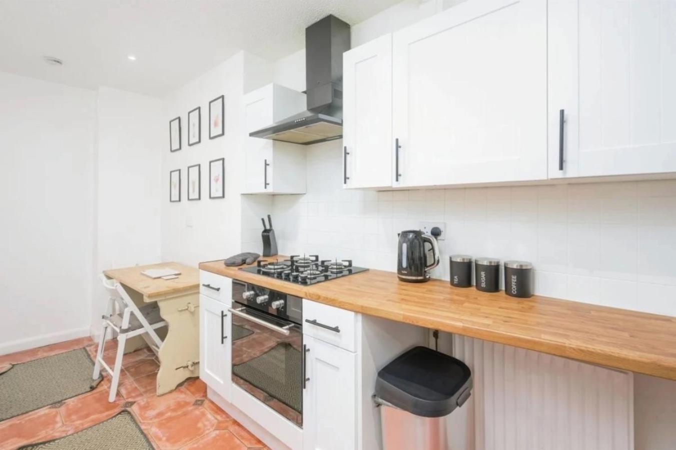 City Centre 2 Bedroom Apt - Free Parking - Wifi - Smart Tv Plymouth Exterior foto